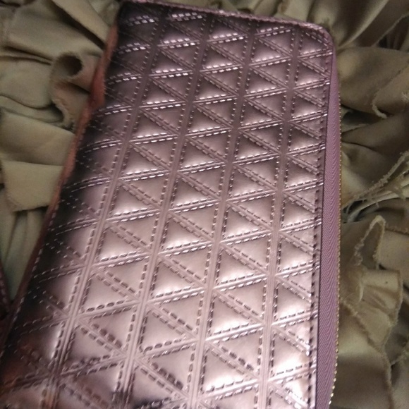 Michael Kors large Mercer phone case/wallet - Picture 6 of 8